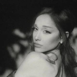 Ariana Grande Petal wallpaper