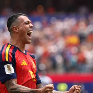 Pedro Porro wallpaper