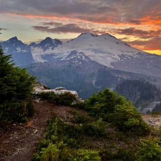 Mount Baker wallpaper