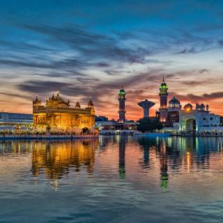 Golden Temple 4k wallpaper