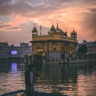 Golden Temple 4k wallpaper