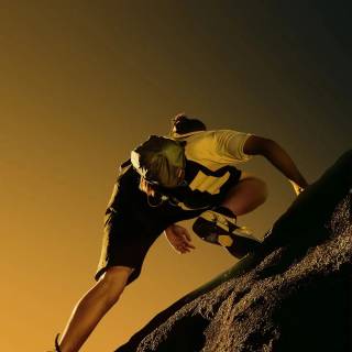 Climbing phone wallpaper
