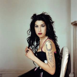 Amy Winehouse phone wallpaper