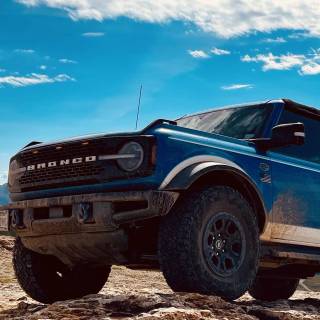 Ford Bronco phone wallpaper