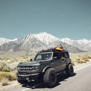 Ford Bronco phone wallpaper