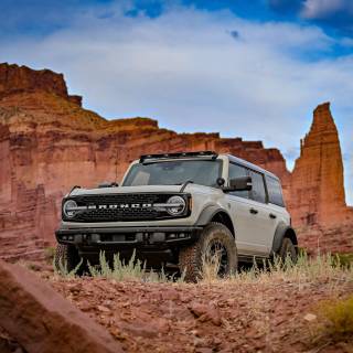 Ford Bronco phone wallpaper
