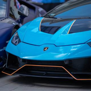 Blue Lambo 4k wallpaper