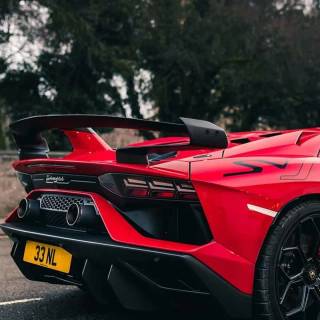 Aventador SVJ phone wallpaper
