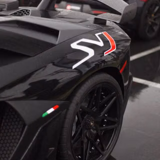 Aventador SVJ phone wallpaper