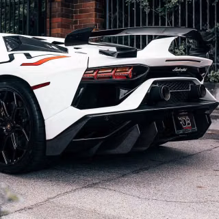 Aventador SVJ phone wallpaper