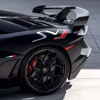 Aventador SVJ phone wallpaper