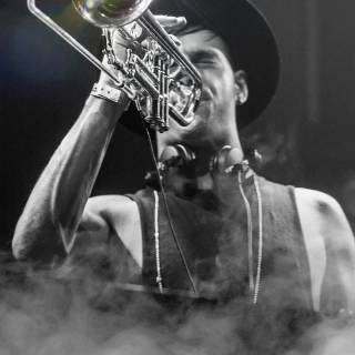 Trumpet phone wallpaper