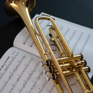 Trumpet phone wallpaper