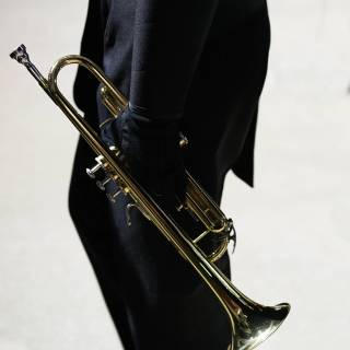 Trumpet phone wallpaper
