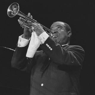 Trumpet phone wallpaper