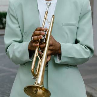 Trumpet phone wallpaper