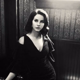 Lana Del Rey aesthetic desktop wallpaper