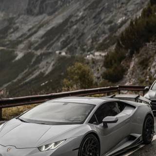 Lamborghini Huracan mobile wallpaper