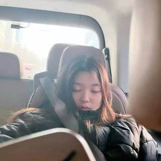 Jeong Yoonchae wallpaper