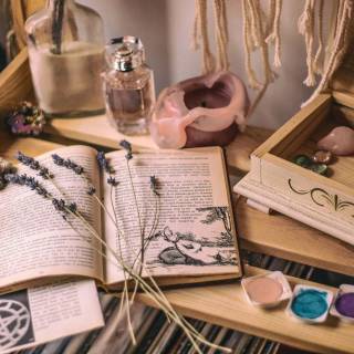 Aesthetic books desktop wallpaper