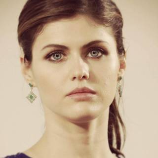 Alexandra Daddario wallpaper