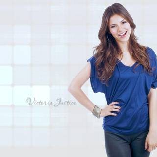 Victoria Justice wallpaper