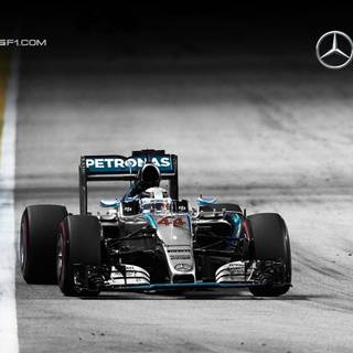 Mercedes W08 wallpaper