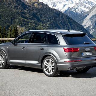 Audi Quattro Q7 wallpaper