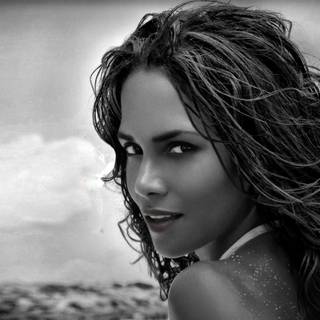 Halle Berry wallpaper