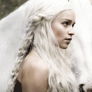 Emilia Clarke Game of Thrones wallpaper