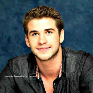 Liam Hemsworth wallpaper