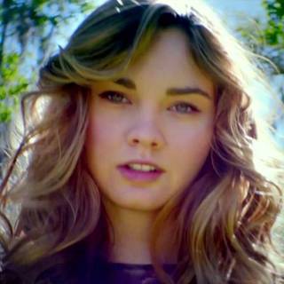 Liana Liberato wallpaper