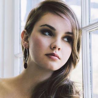 Liana Liberato wallpaper