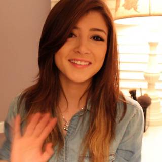 Chrissy Costanza wallpaper