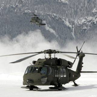 Sikorsky UH-60 Black Hawk wallpaper