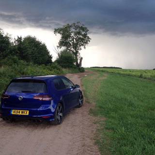 Volkswagen Golf R wallpaper