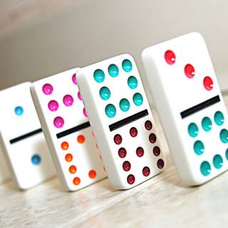 Domino wallpaper