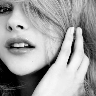 Chloë Grace Moretz 2017 wallpaper