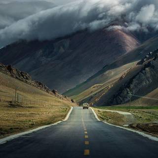 Mountains HD wallpaper