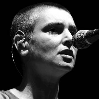Sinéad O'Connor wallpaper