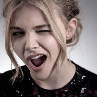 Chloë Grace Moretz HD wallpaper