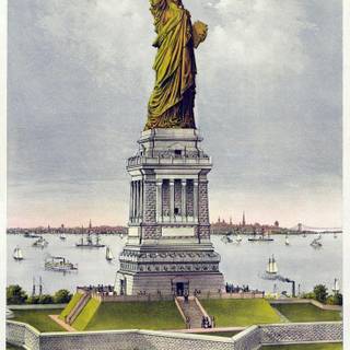 Liberty enlightening the world wallpaper