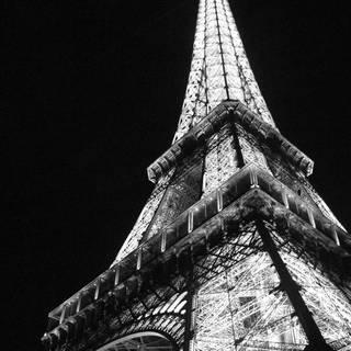 Eiffel Tower black and white wallpaper