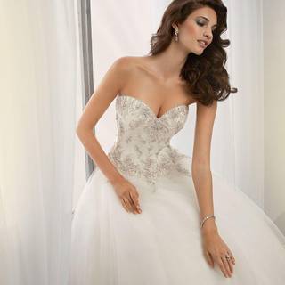Wedding dress wallpaper
