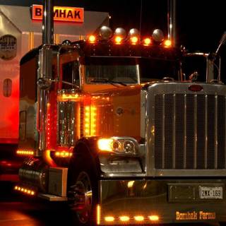 Freightliner Trucks wallpaper
