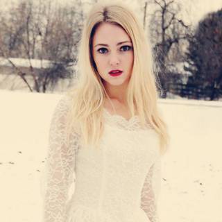 AnnaSophia Robb wallpaper