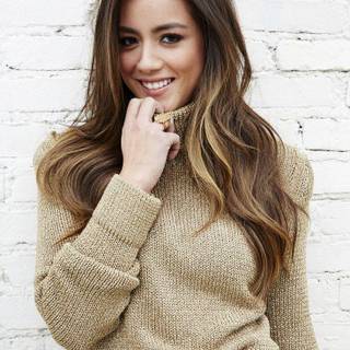 Chloe Bennet wallpaper