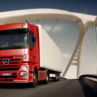 Mercedes truck wallpaper