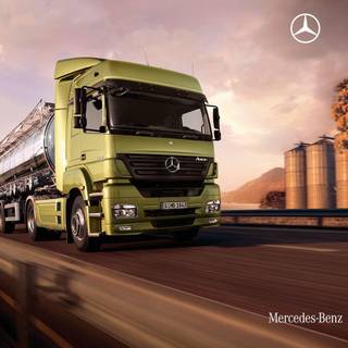 Mercedes truck wallpaper