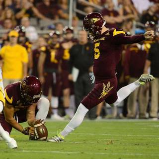 Younghoe Koo wallpaper